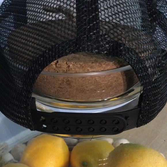 NWT Unisex Festival Hat SnapBack Men Tito’s Vodka Trucker - Picture 3 of 4